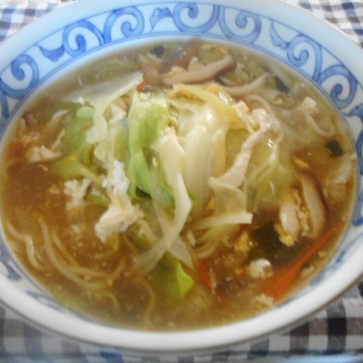 レタスとささみのサンラータンラーメン